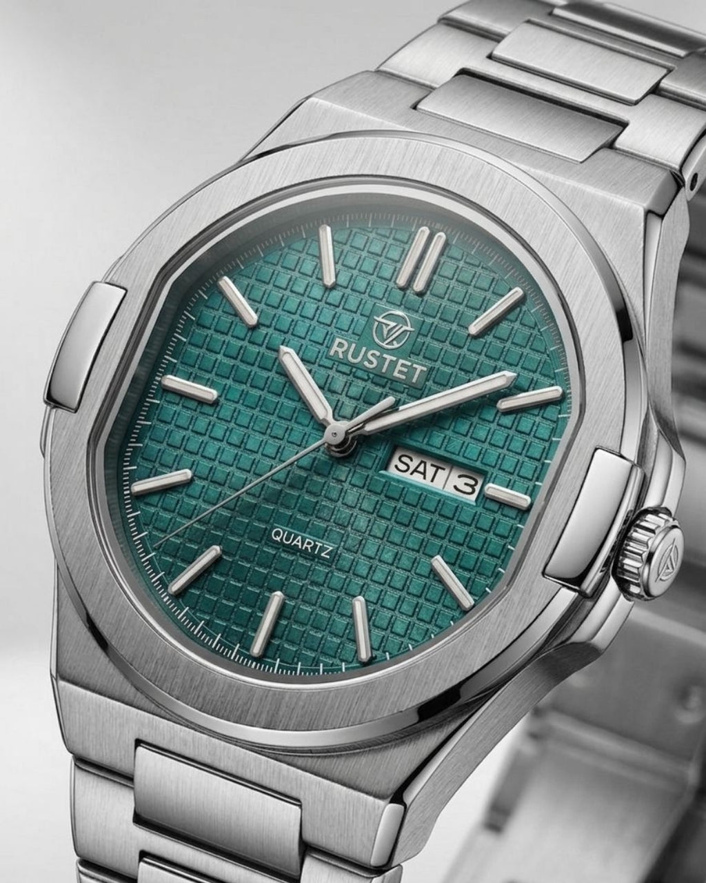 RUSTET-1045-DARK GREEN WITH SILVER