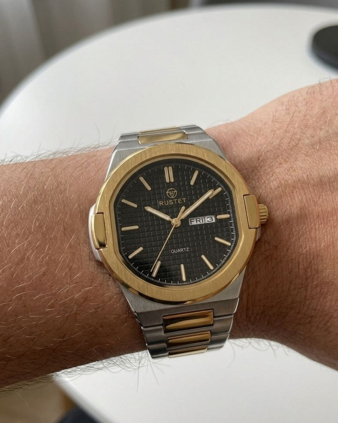 RUSTET-1045-BLACK WITH SILVER&GOLDEN
