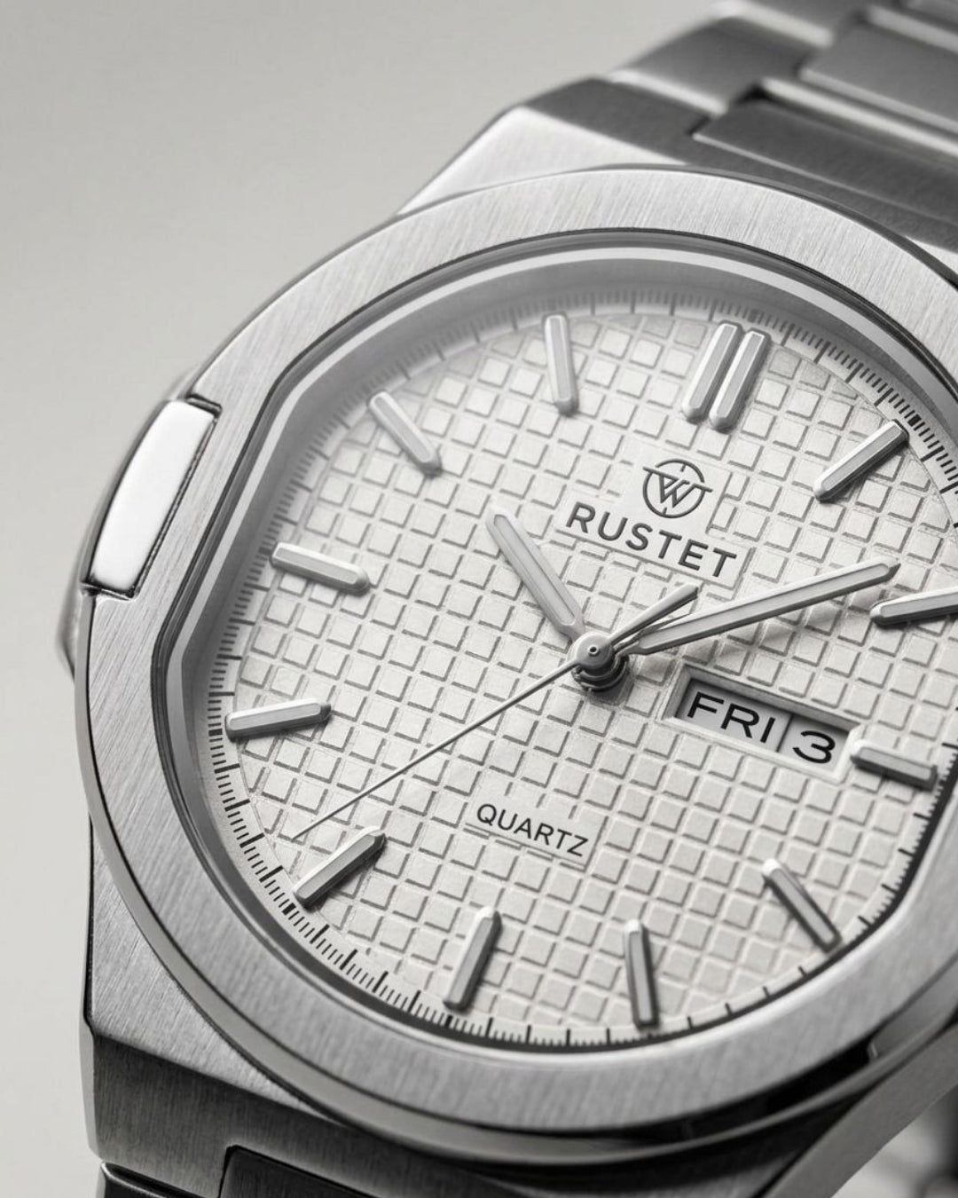 RUSTET-1045-WHITE WITH SILVER